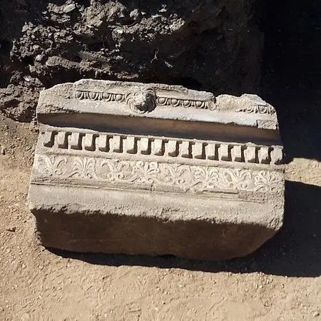 Agron Ξενοδοχείο *